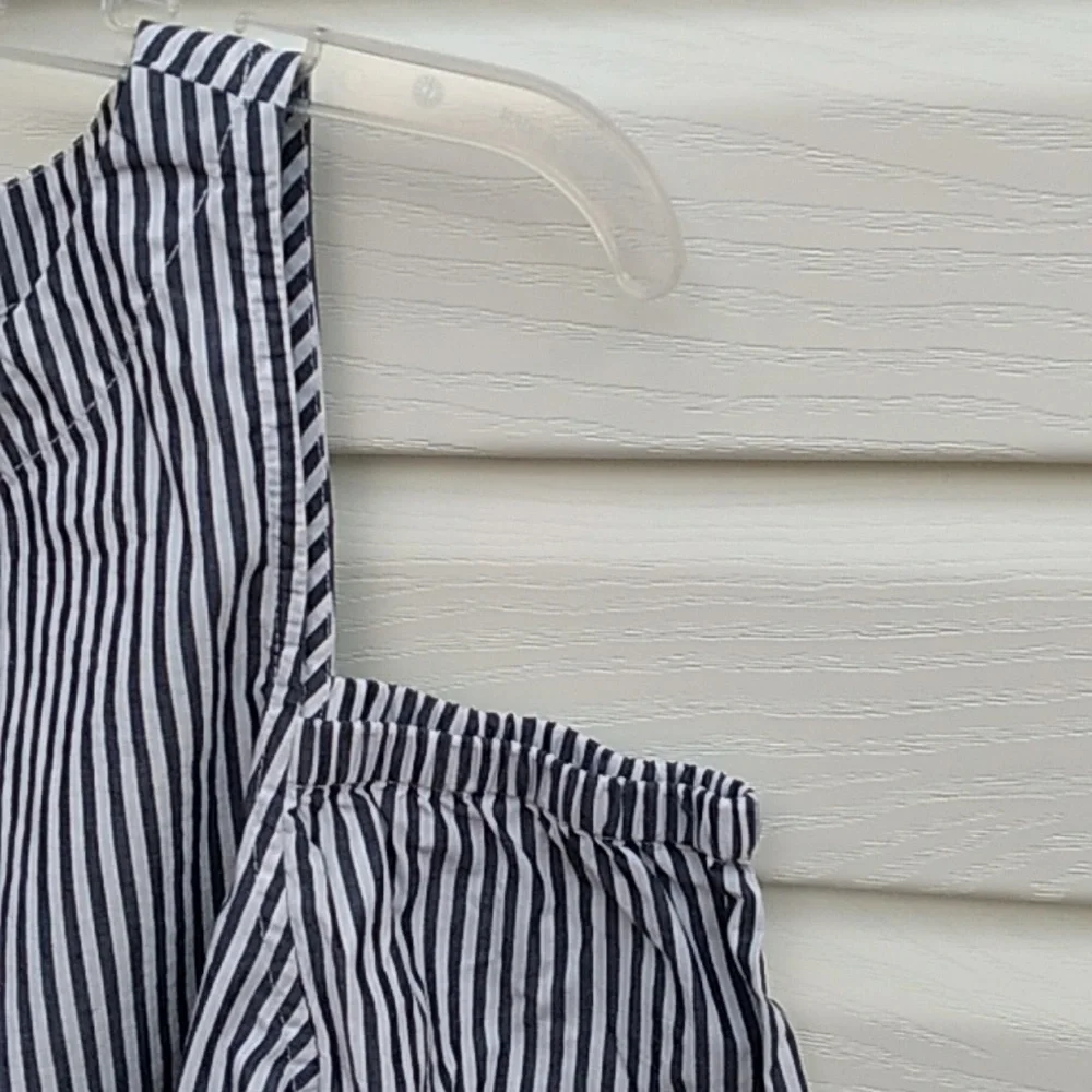 GAP top - Picture 3 of 5